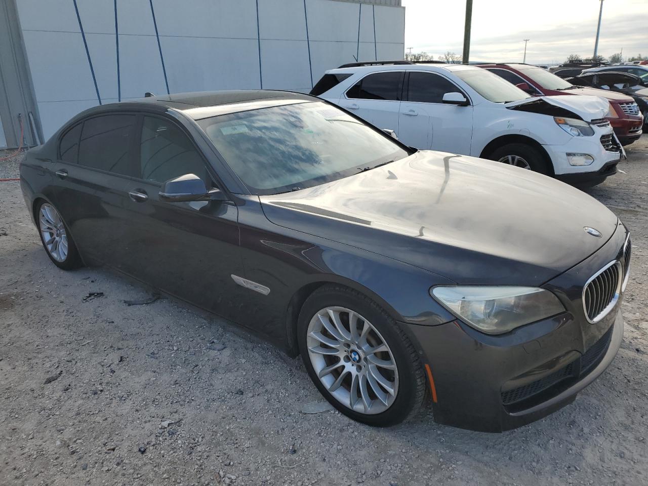 VIN WBAYE8C52DD132215 2013 BMW 7 SERIES no.4