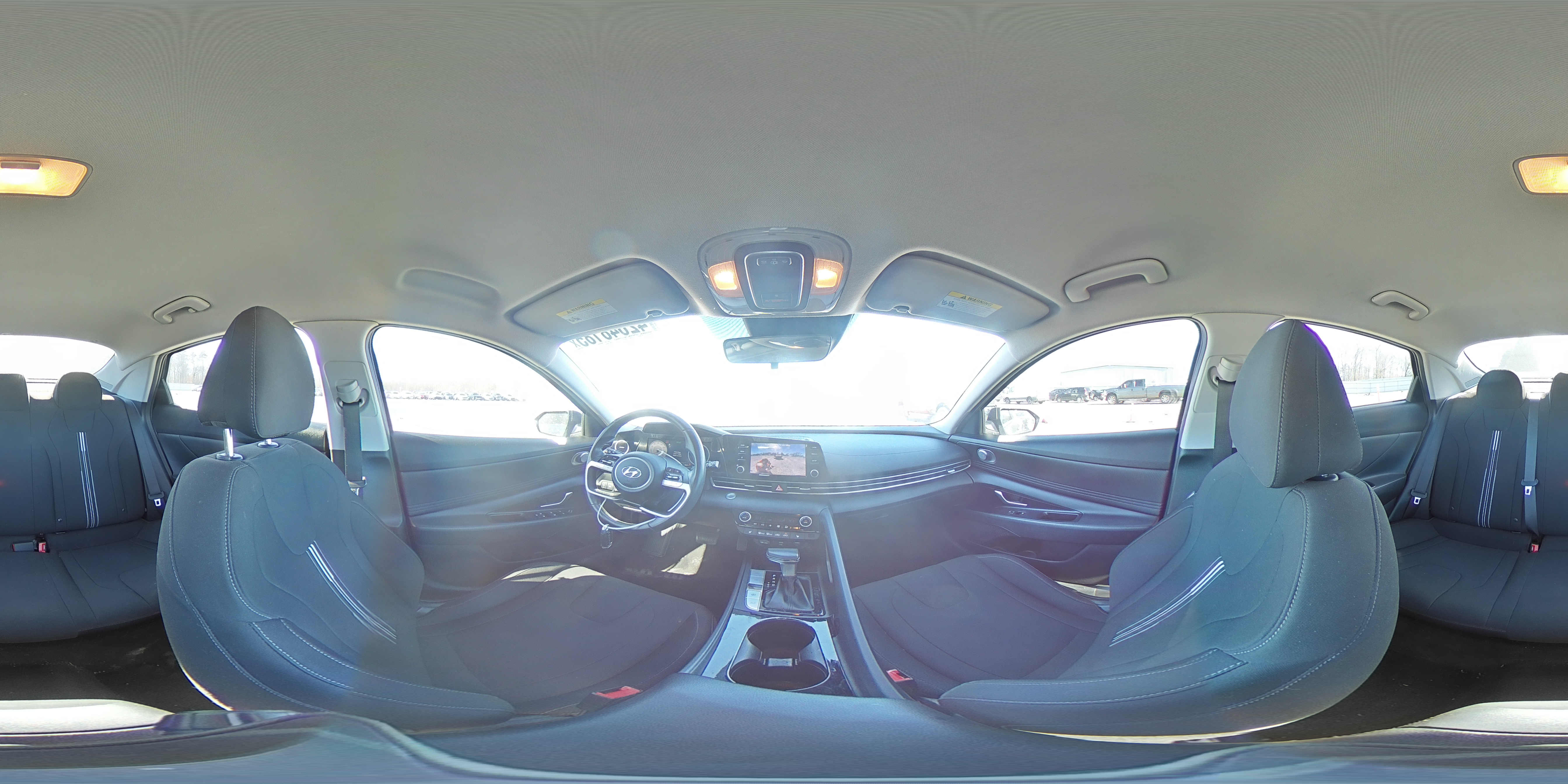 2021 Hyundai Elantra - Image 12