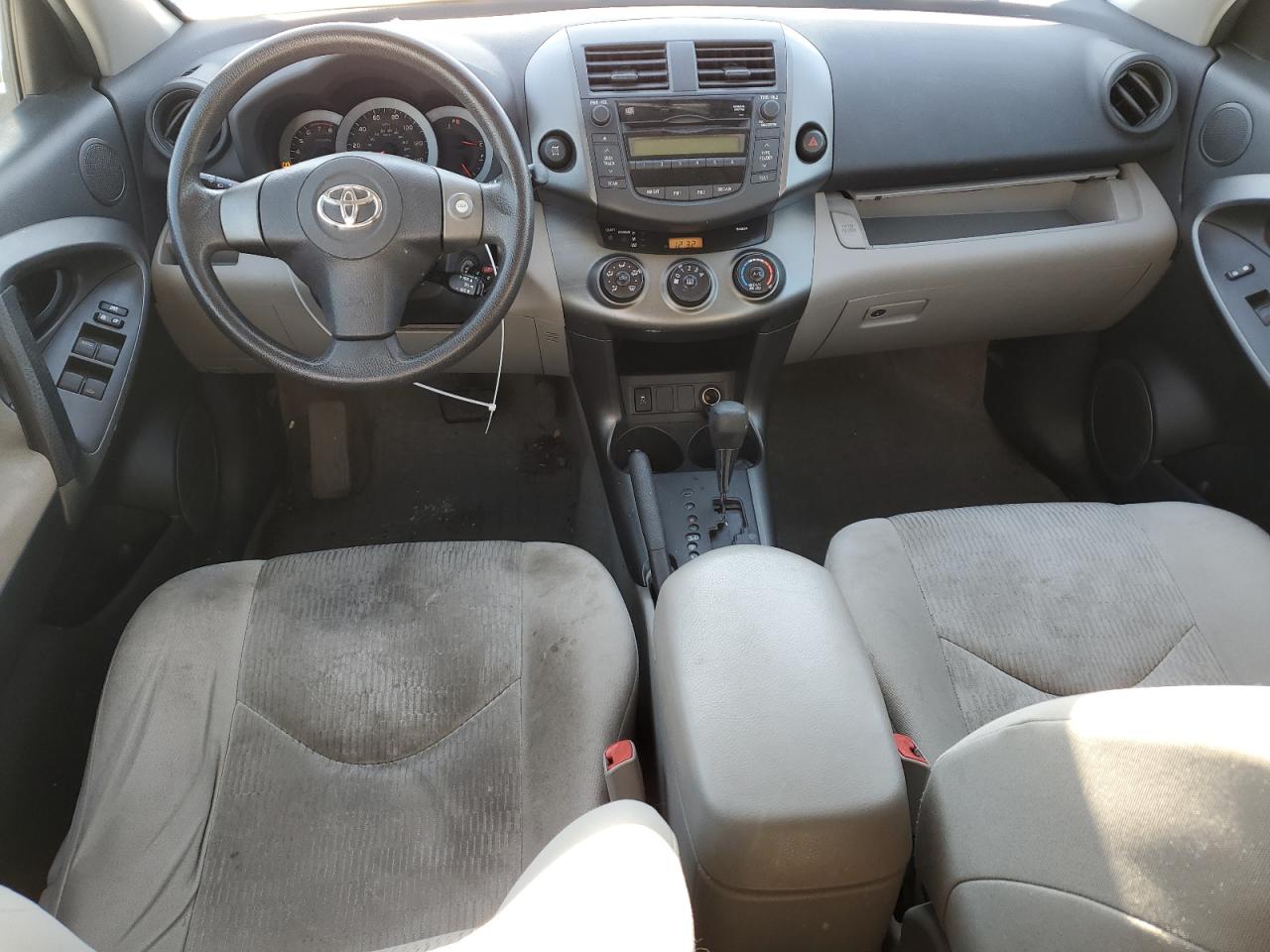 2011 Toyota RAV 4 - Image 8