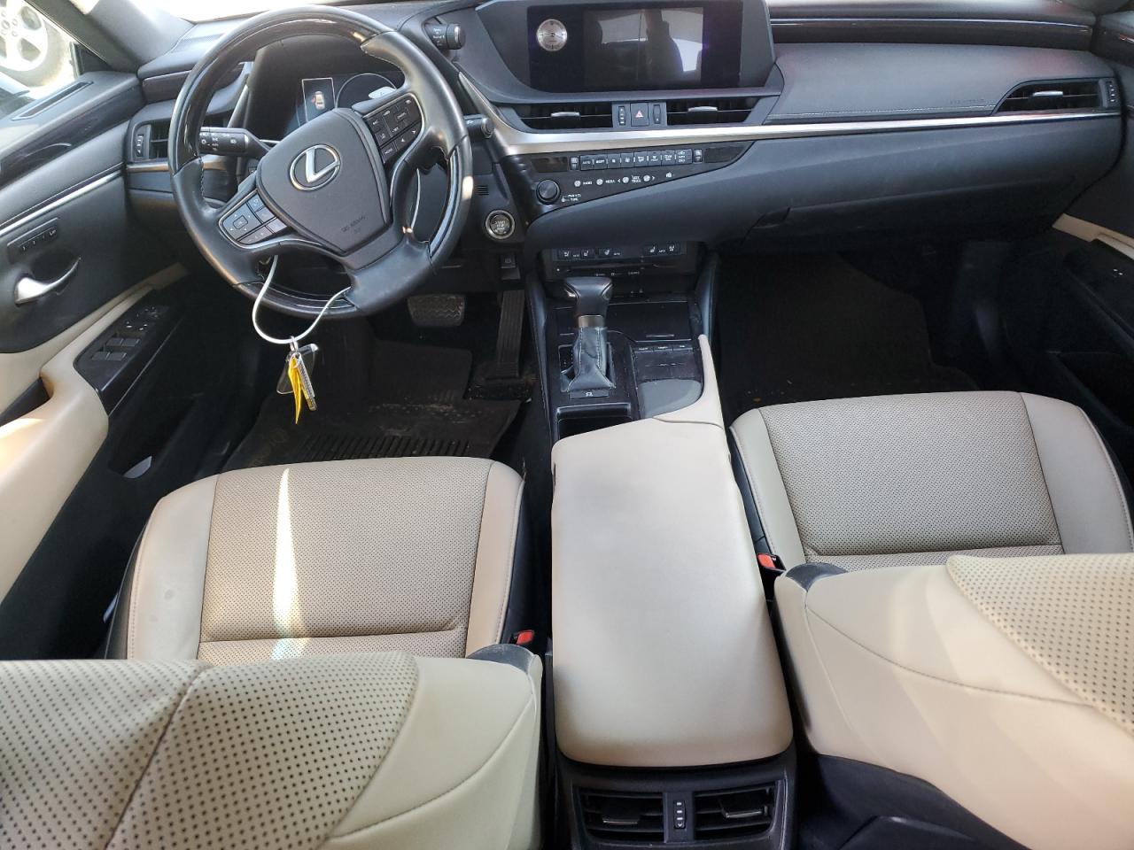 2019 Lexus ES - Image 8