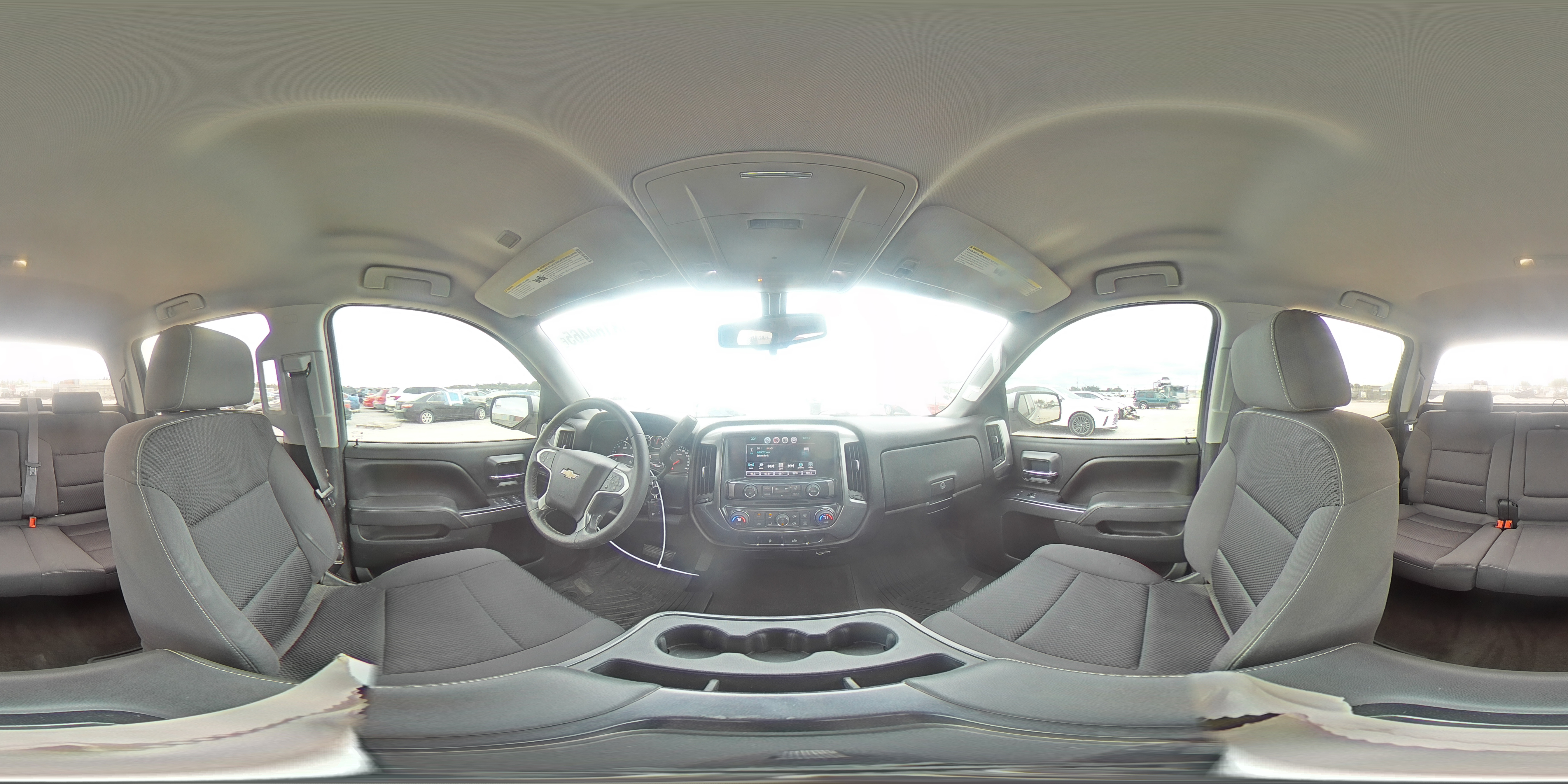 2016 Chevrolet Silverado - Image 13