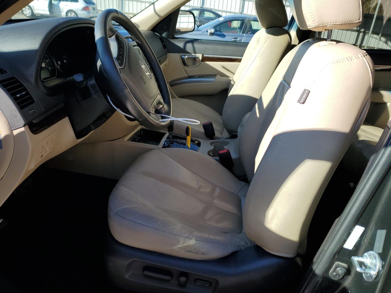 2012 Hyundai Santa Fe - Image 7