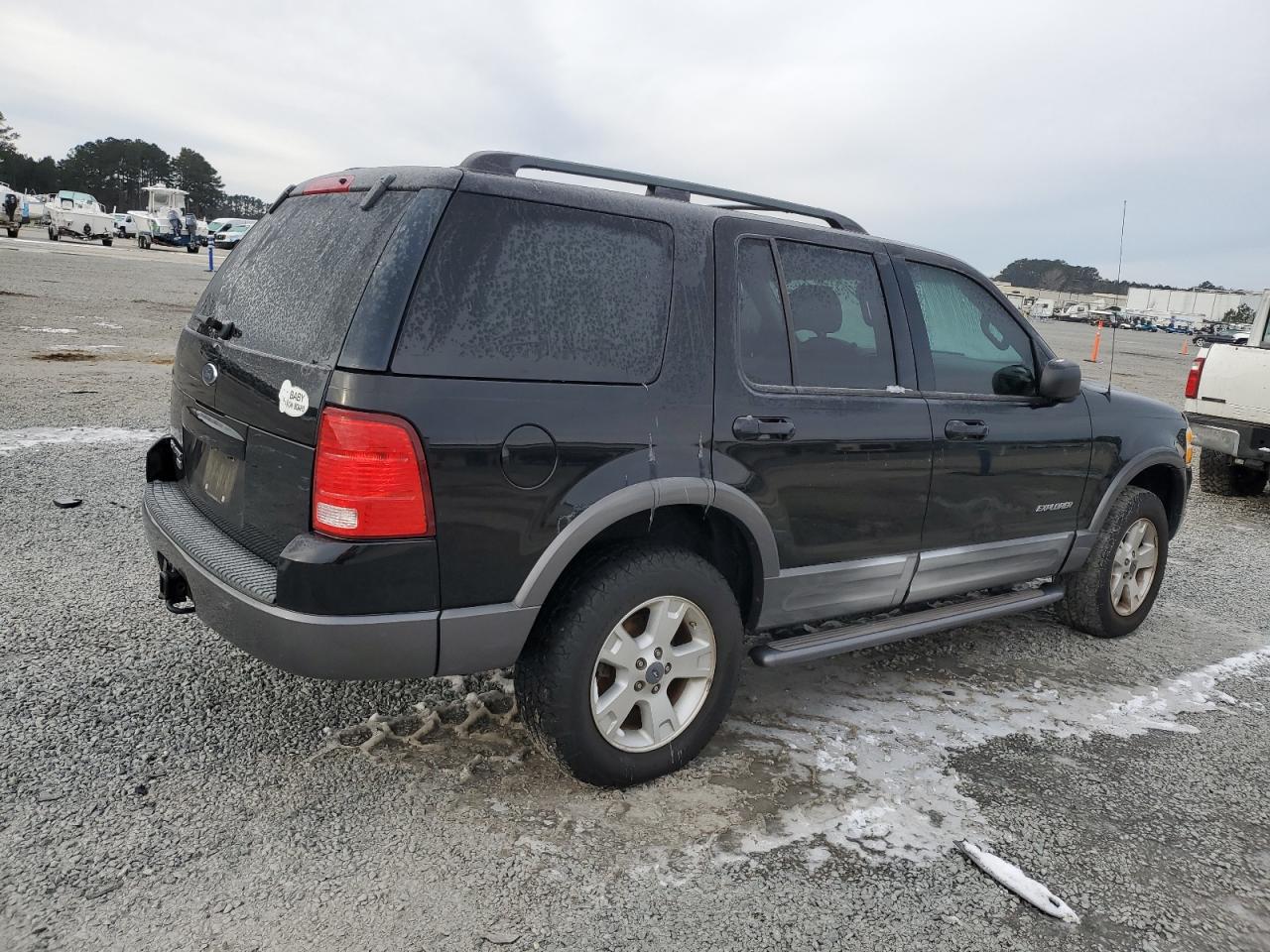 2004 Ford Explorer - Image 3