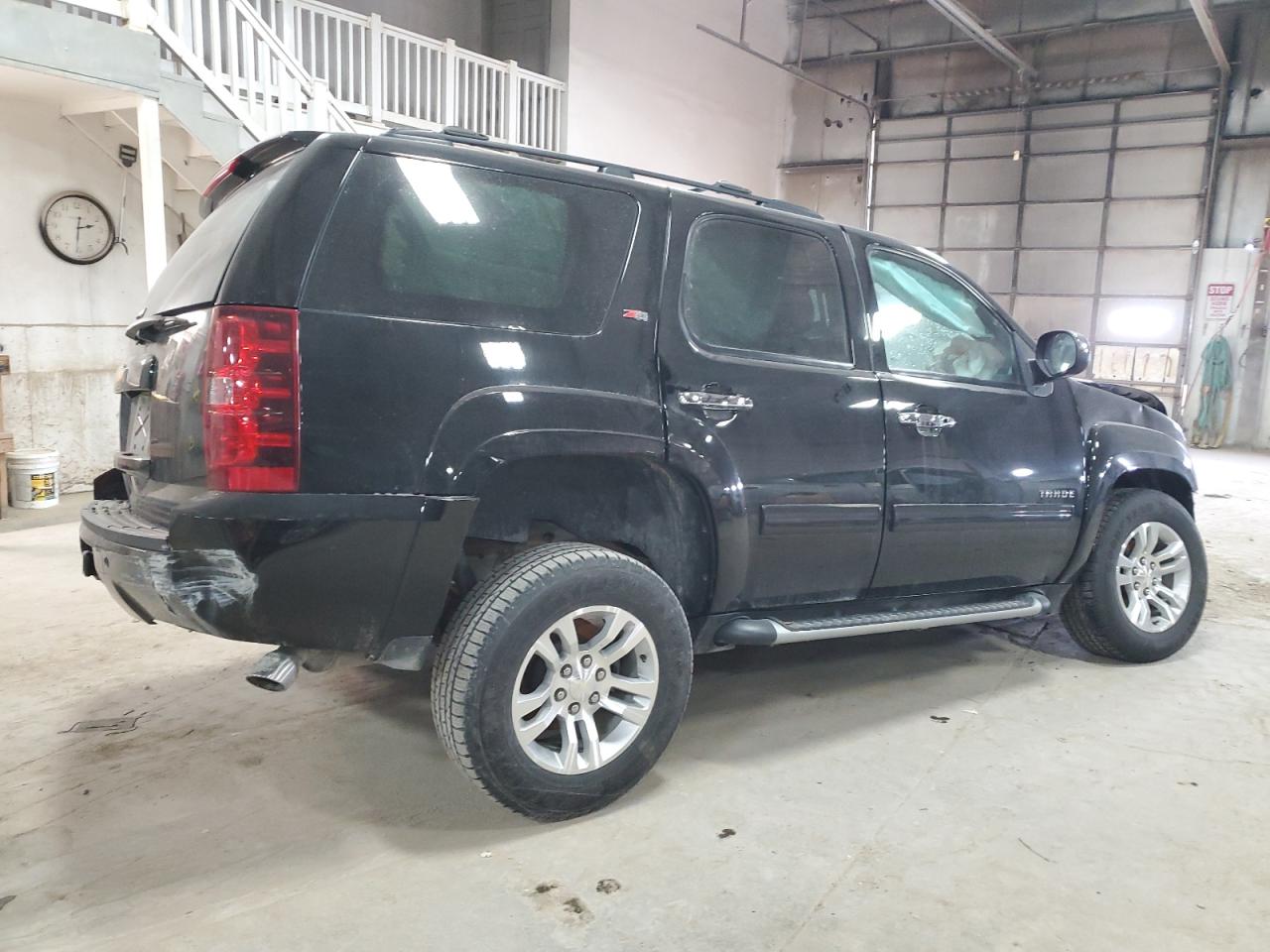 2013 Chevrolet Tahoe - Image 3