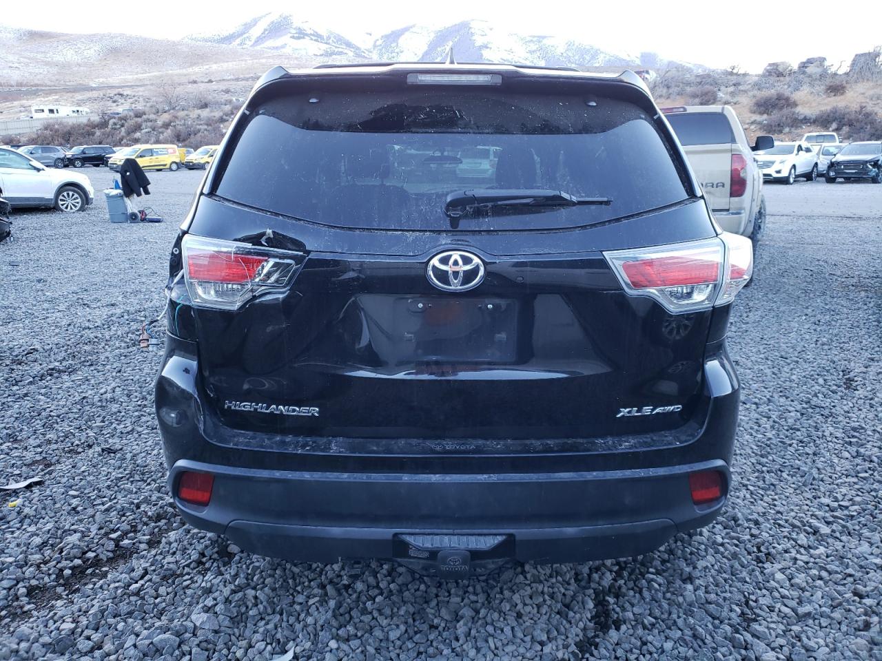 2015 Toyota Highlander - Image 6