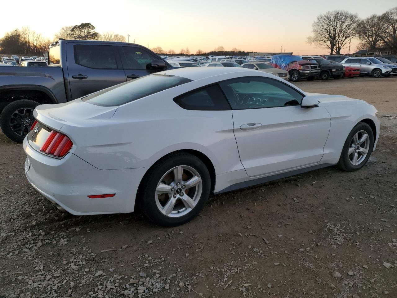 2016 Ford Mustang - Image 3