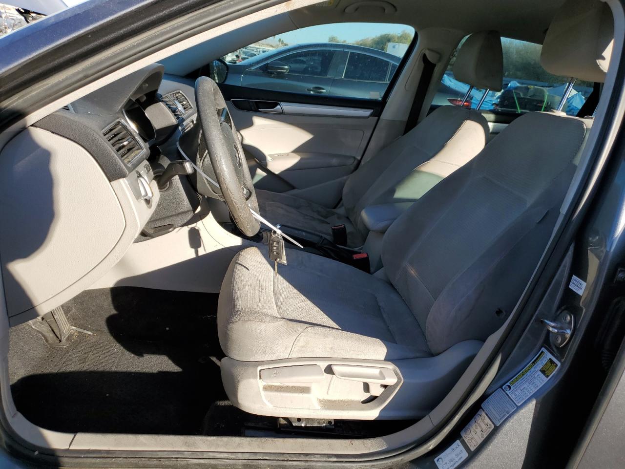 2016 Volkswagen Passat - Image 7