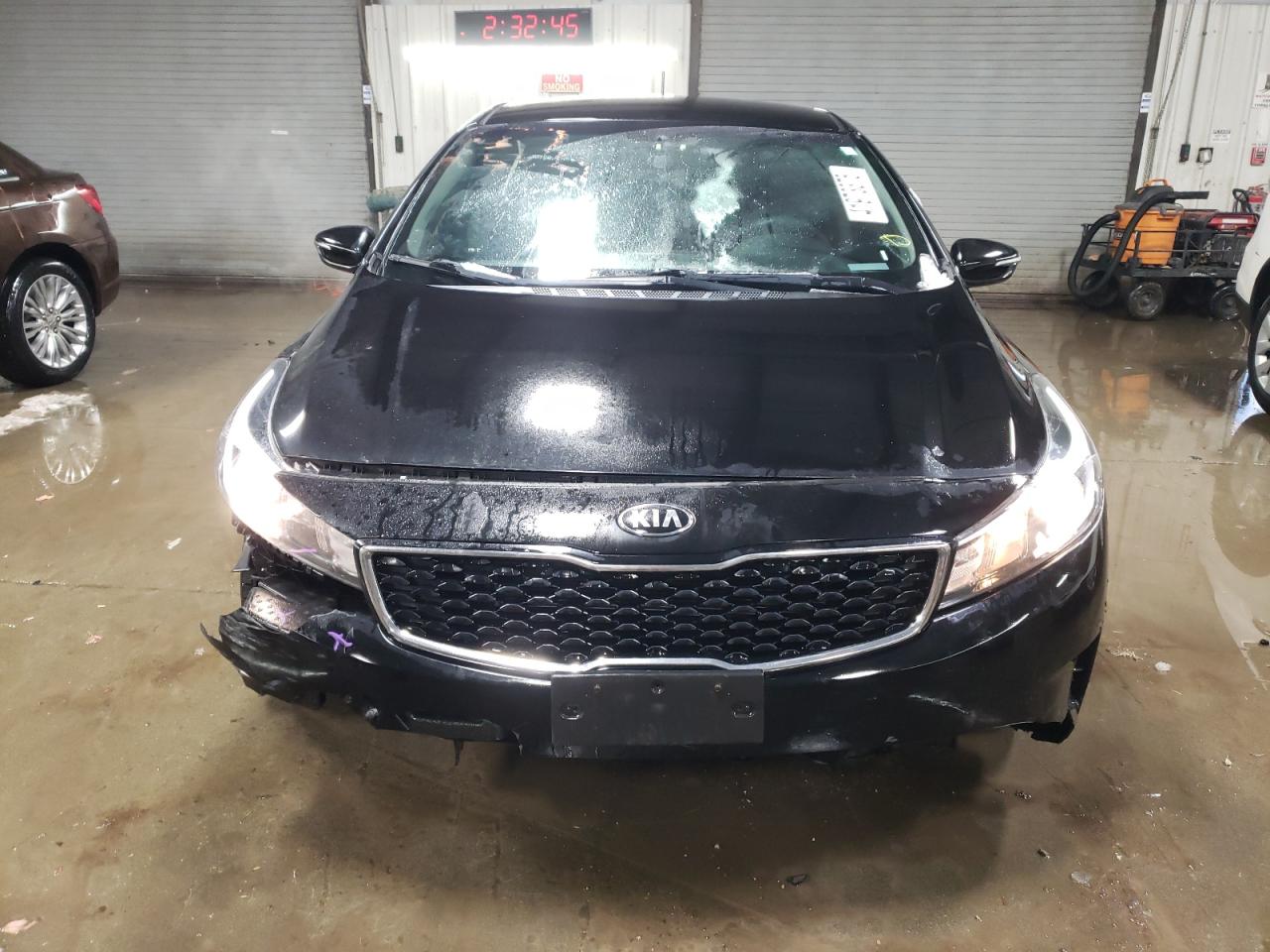2017 Kia Forte - Image 5
