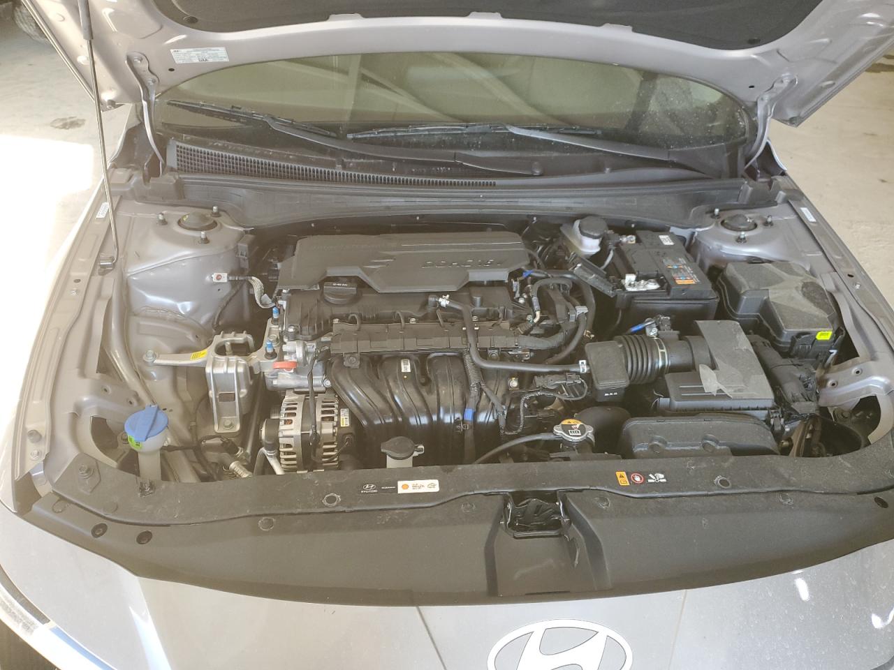 2024 Hyundai Elantra - Image 11