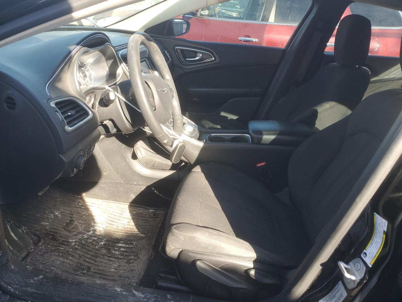 2015 Chrysler 200 - Image 7