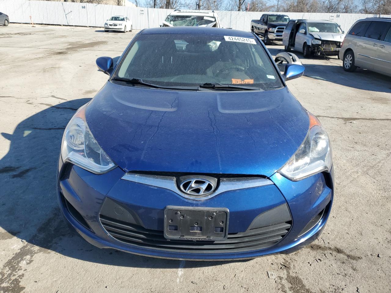 2016 Hyundai Veloster - Image 5