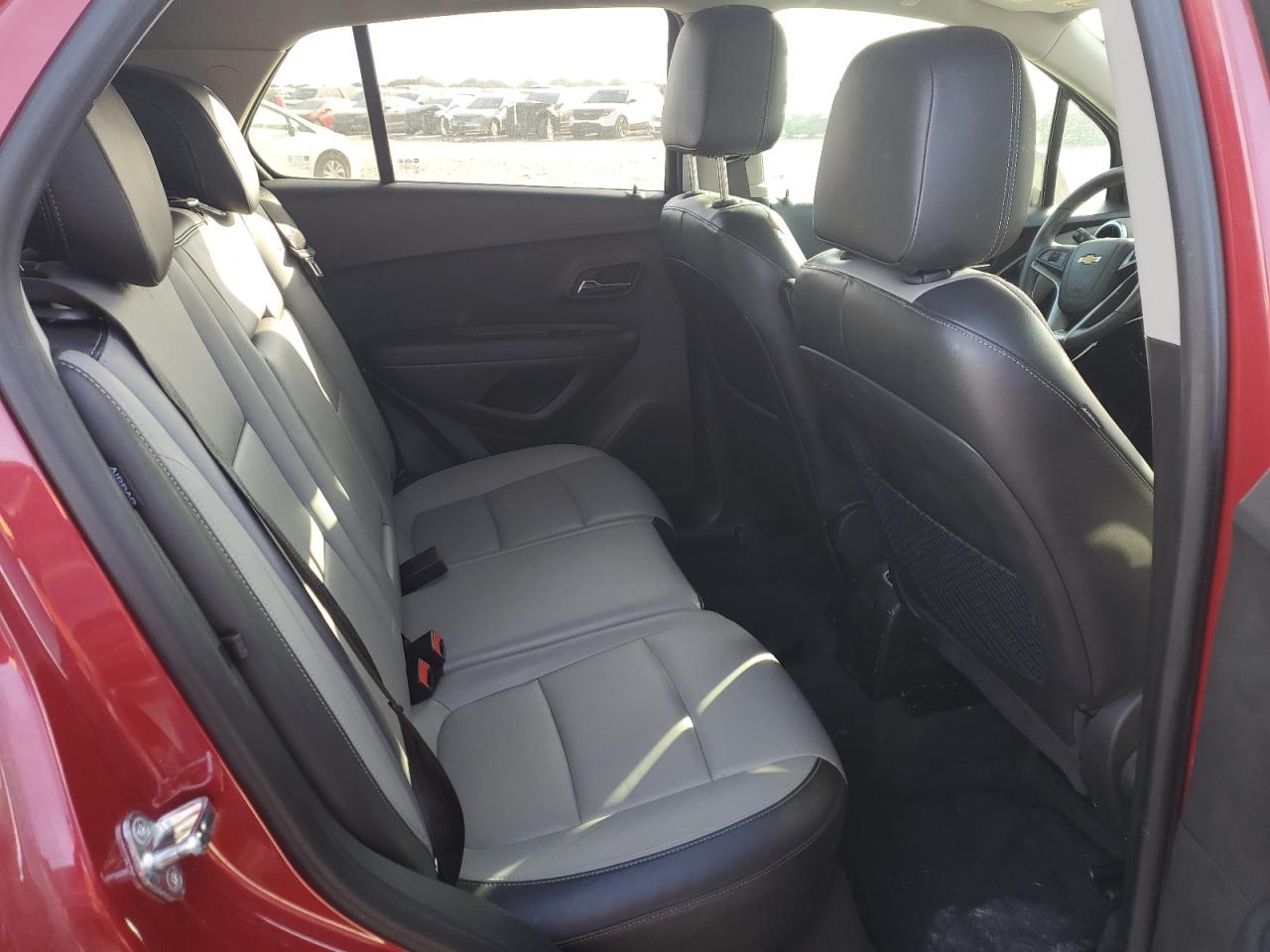 2015 Chevrolet Trax - Image 11