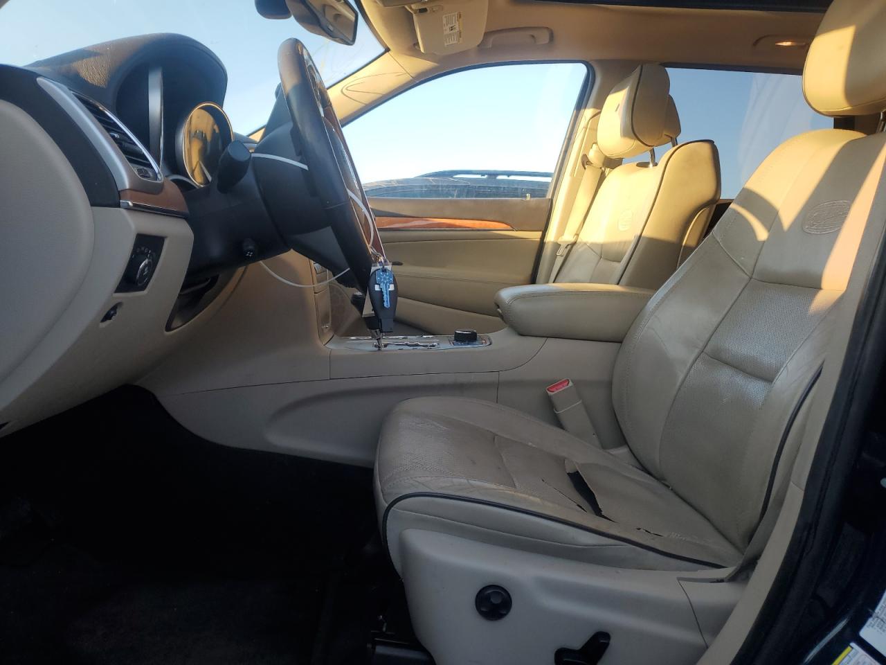 2012 Jeep Grand Cherokee - Image 7