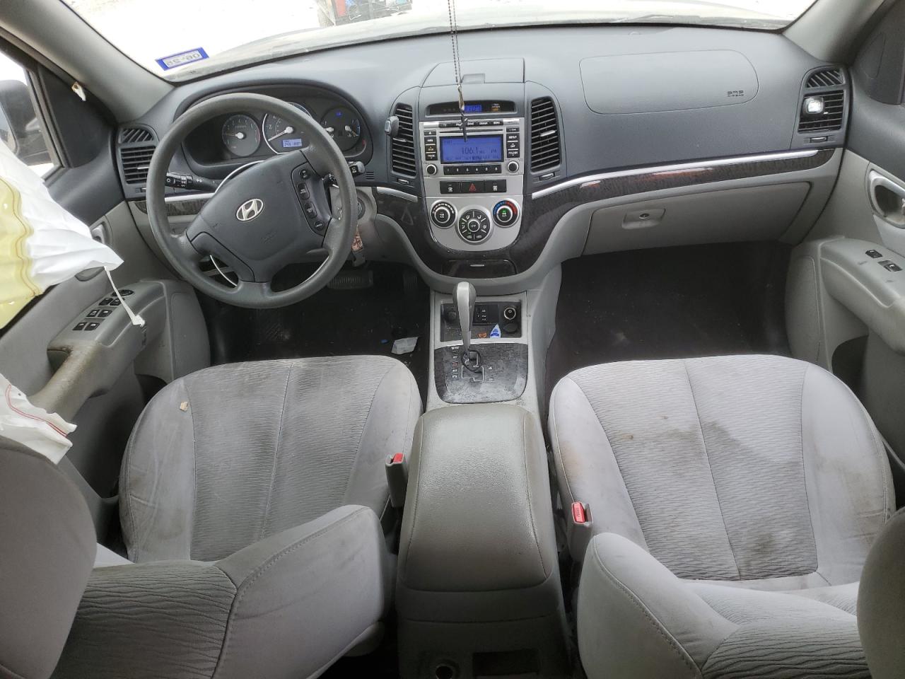 2009 Hyundai Santa Fe - Image 8