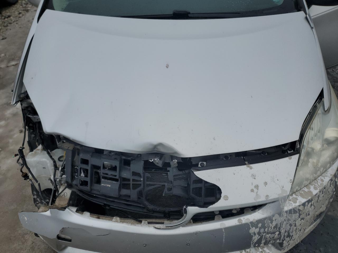 2011 Toyota Prius - Image 11