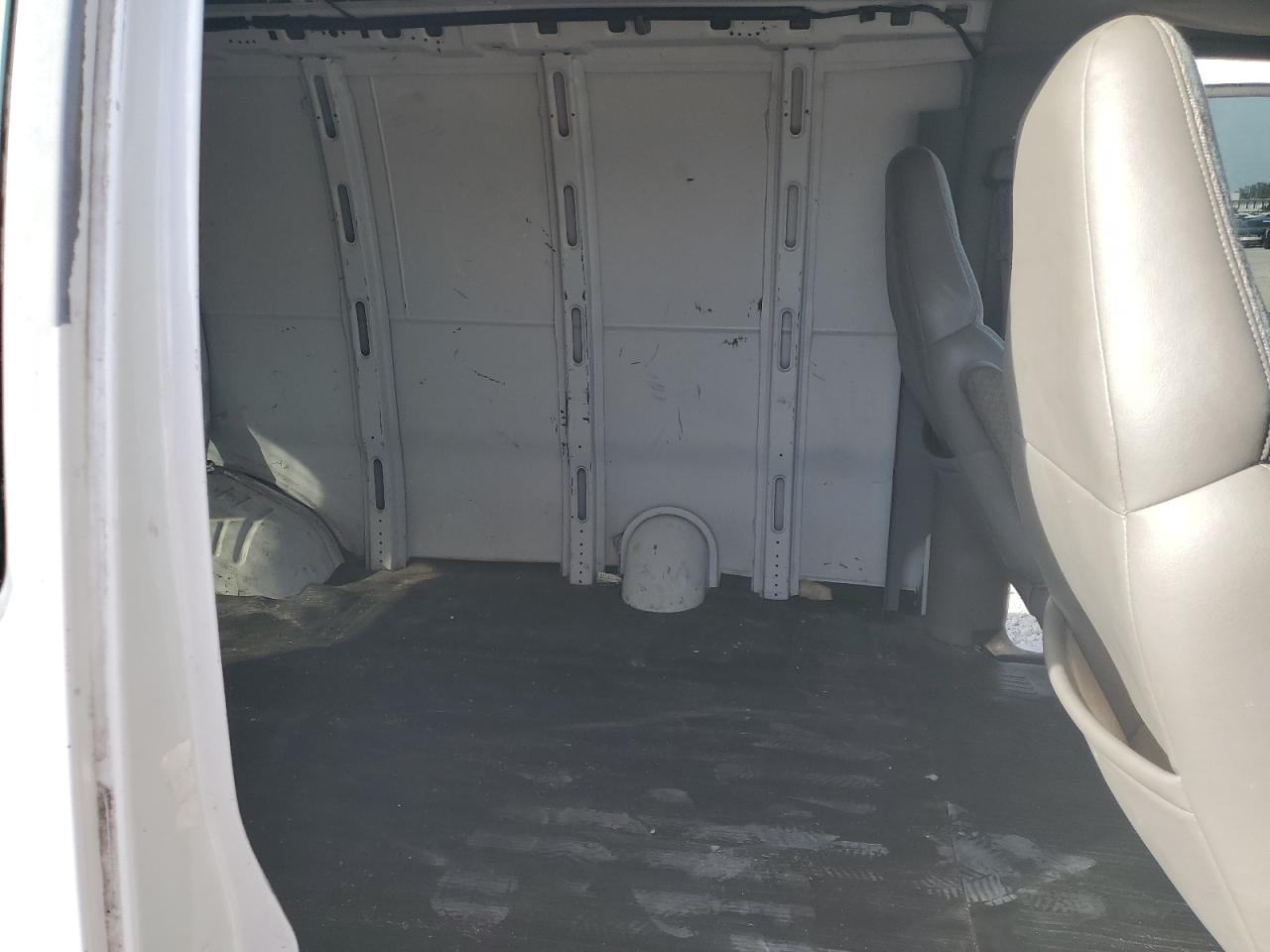 1999 GMC Savana G1500 VIN: 1GTEG15W3X1005413 Lot: 87227604