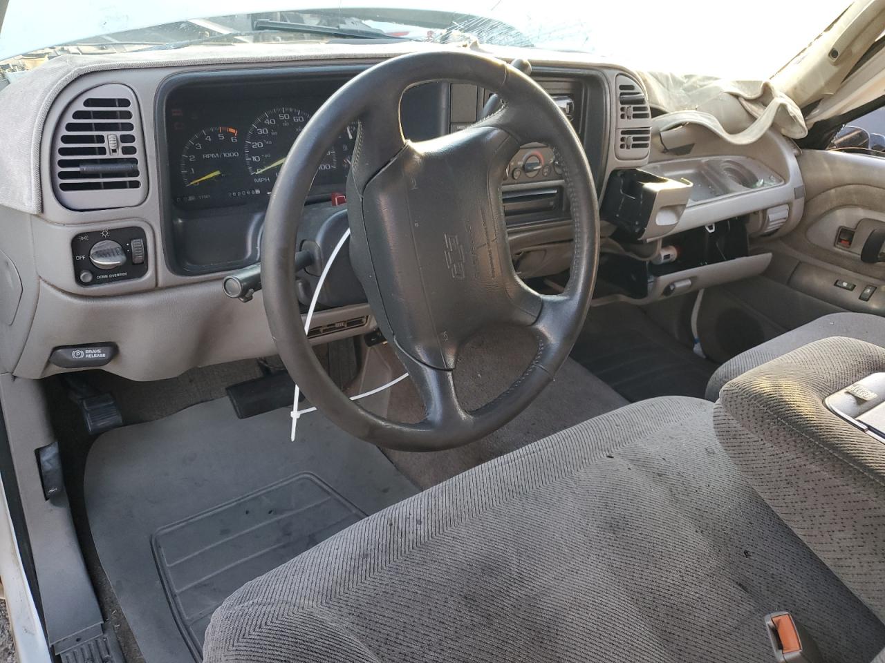 1996 Chevrolet GMT-400 - Image 8