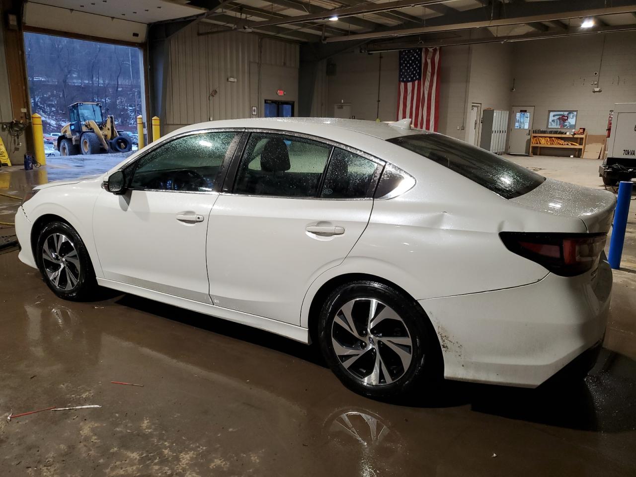 2022 Subaru Legacy - Image 2