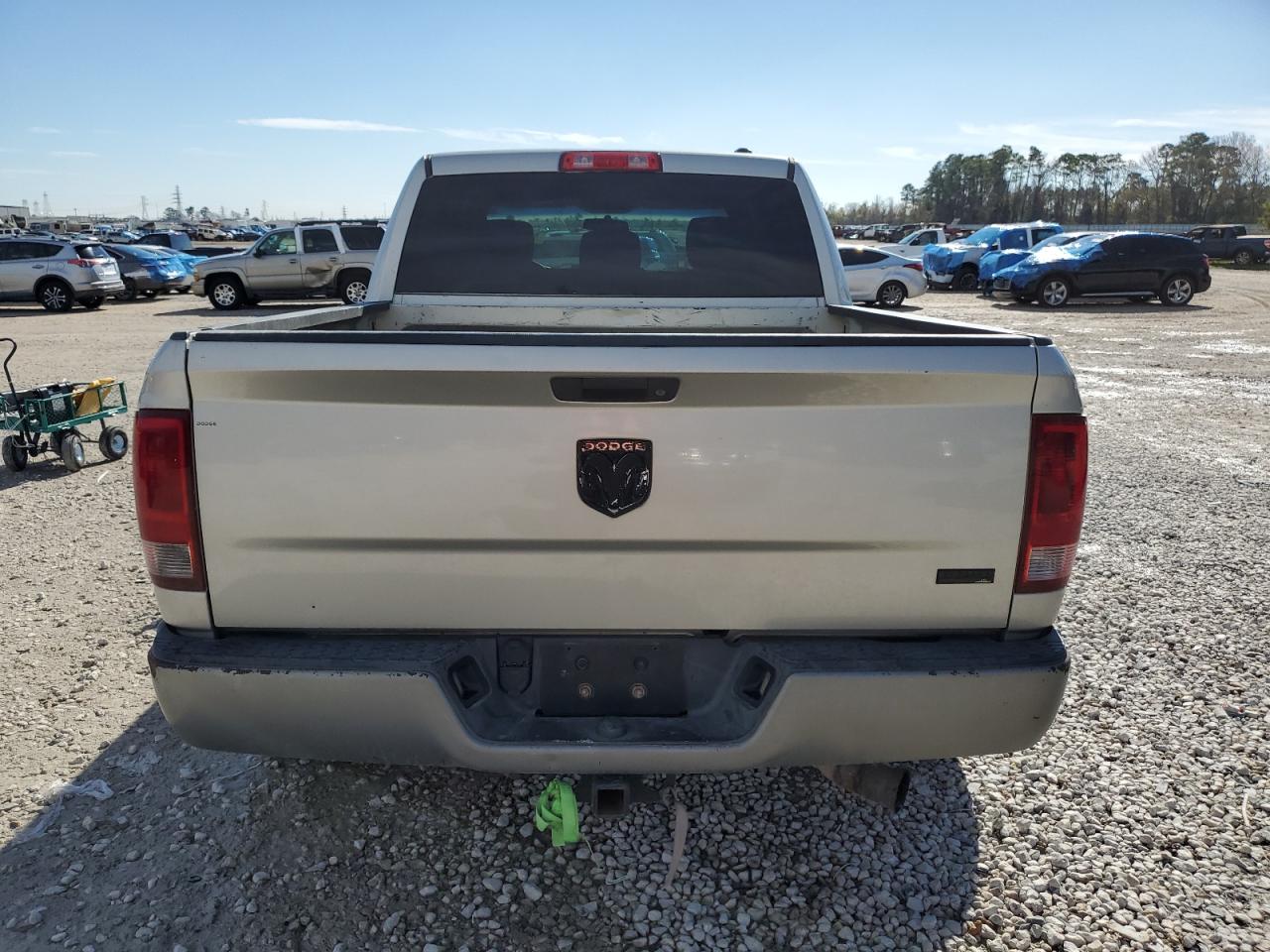 2010 Dodge RAM - Image 6