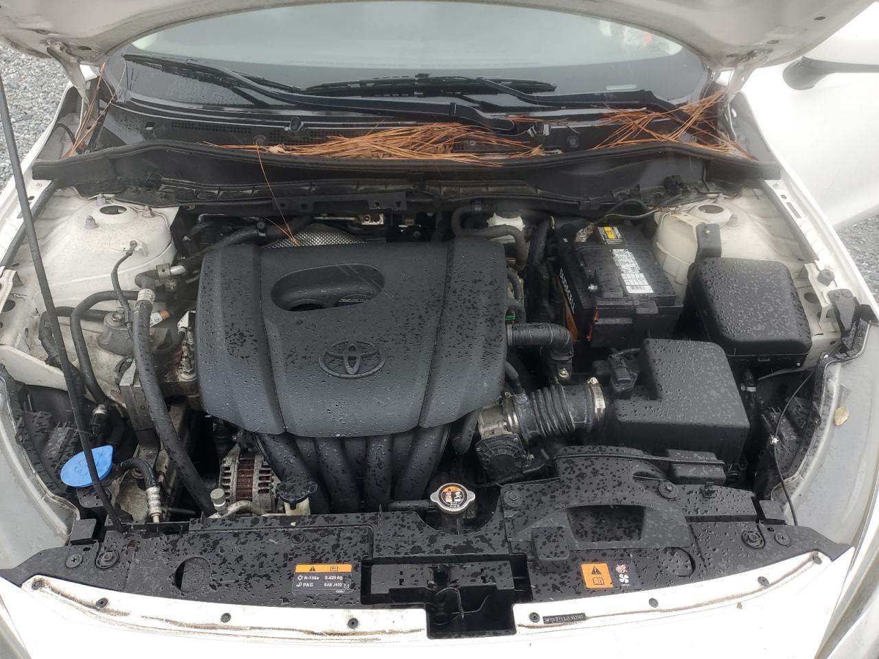 2018 Toyota Yaris - Image 13
