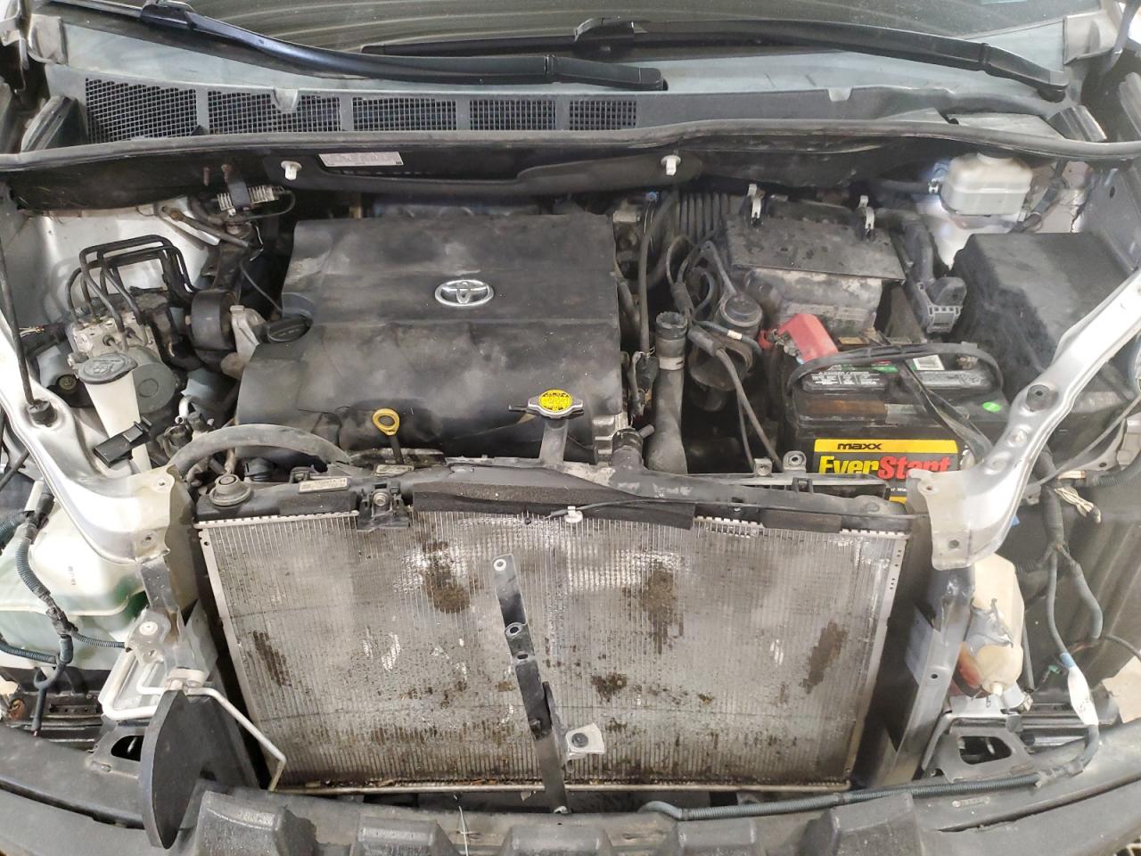 2014 Toyota Sienna - Image 12
