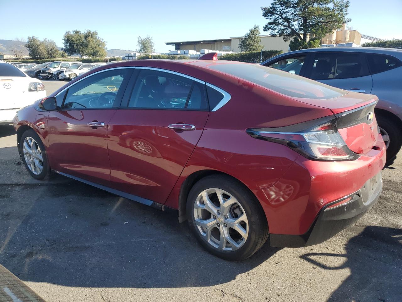 2018 Chevrolet Volt - Image 2