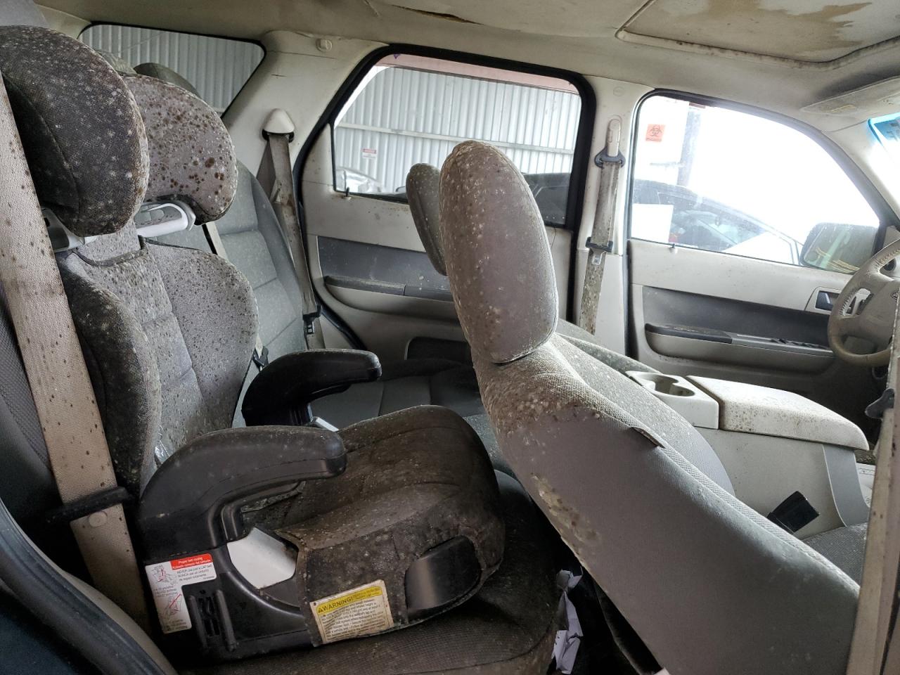 2009 Ford Escape - Image 11