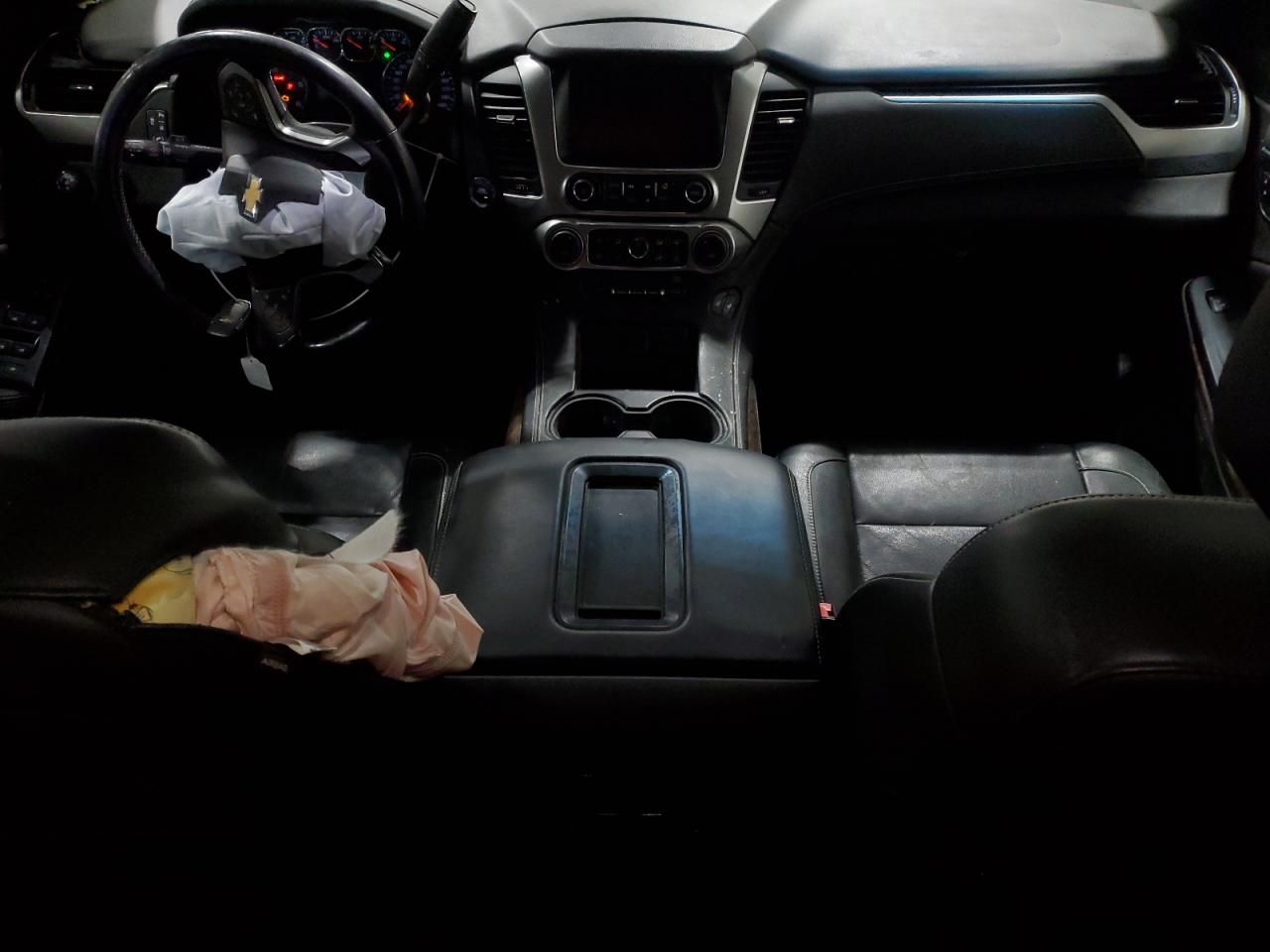 2015 Chevrolet Suburban - Image 8
