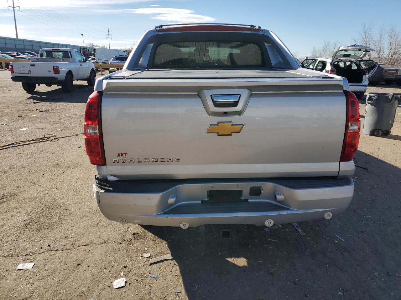 2013 Chevrolet Avalanche - Image 6