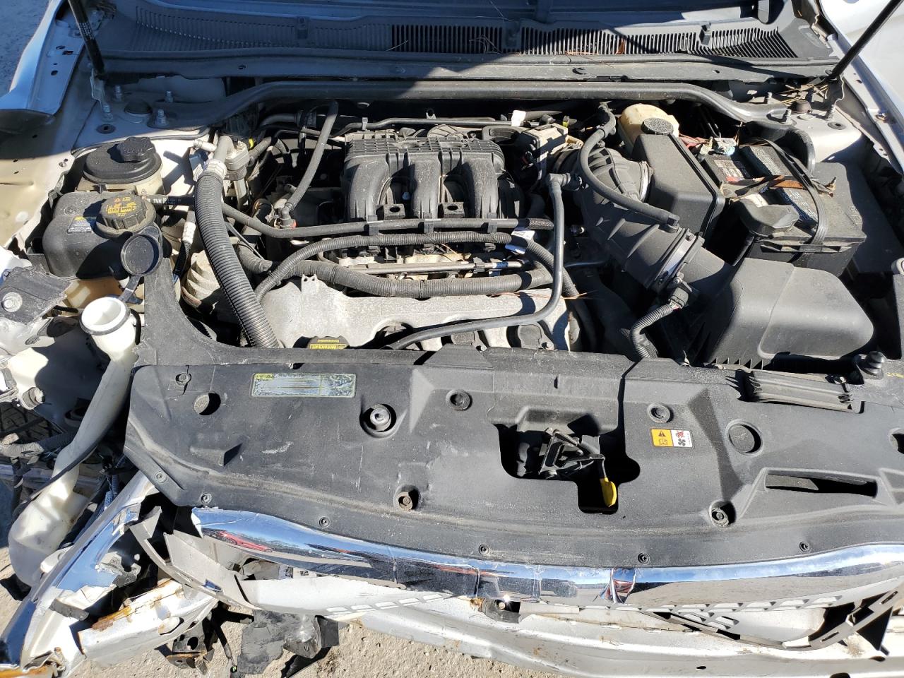 2012 Ford Taurus - Image 12