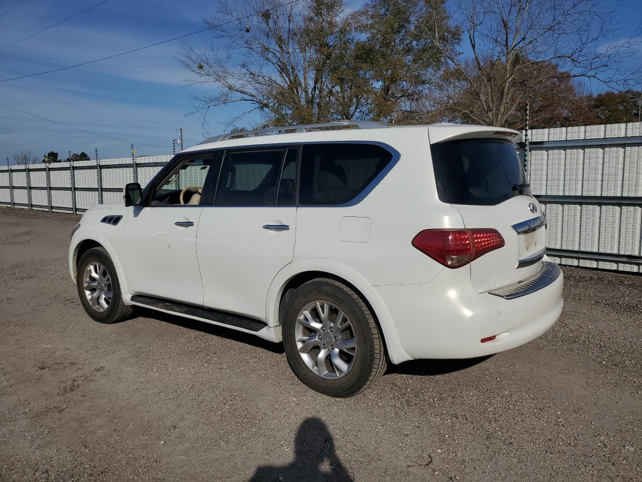 2012 Infiniti QX56 - Image 2