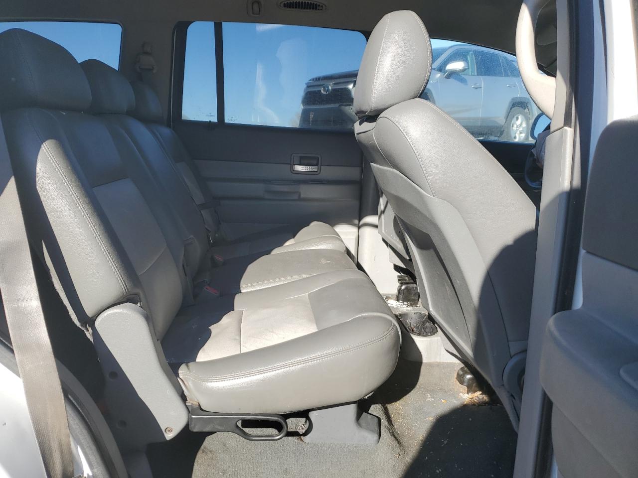 2007 Dodge Durango - Image 11