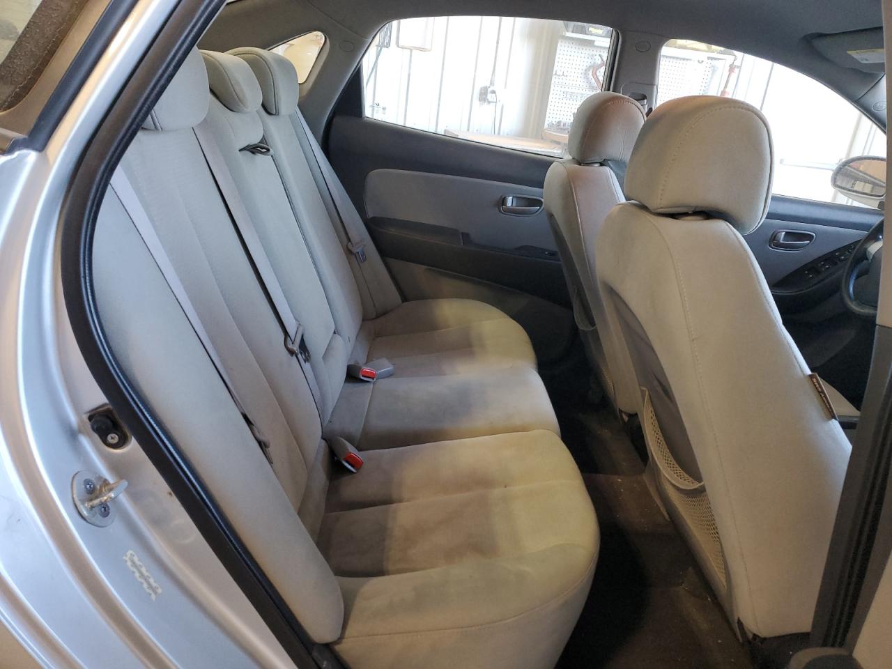 2009 Hyundai Elantra - Image 10