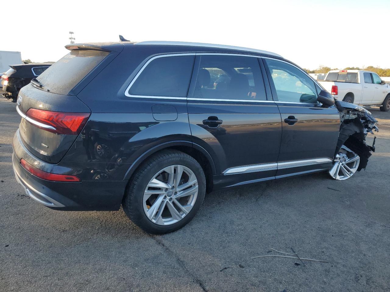 WA1LJAF74LD011658 Audi Q7 2020. Фото: 2