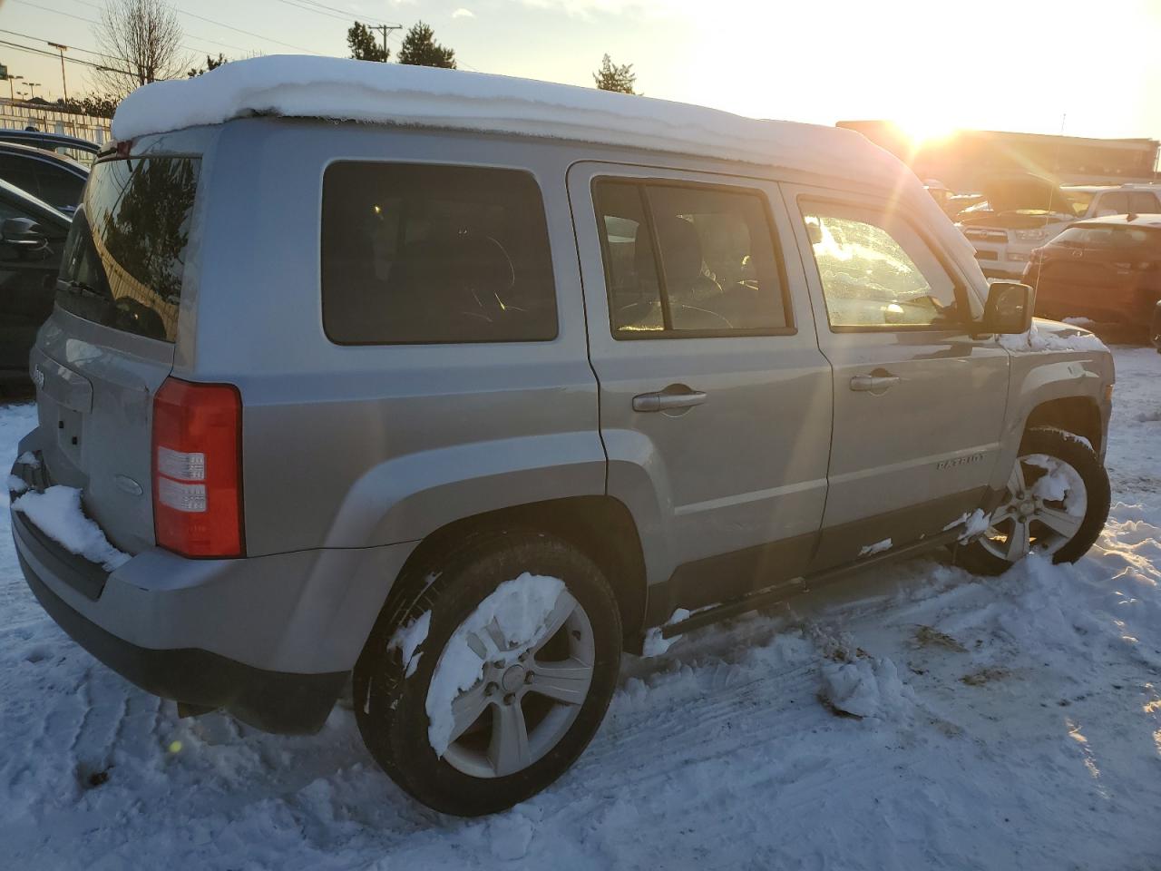 2015 Jeep Liberty (Patriot) - Image 3