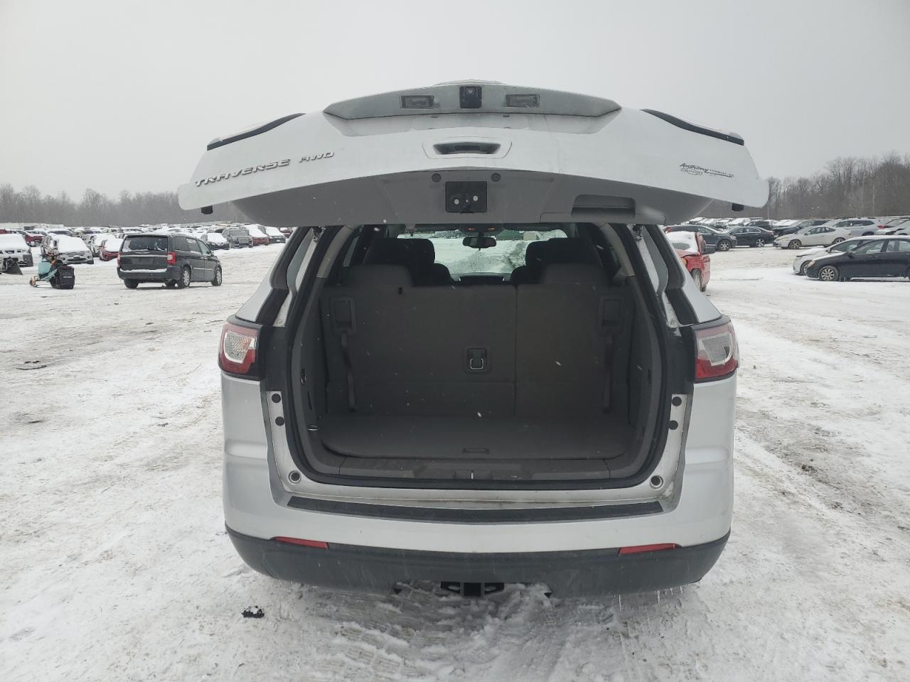 2017 Chevrolet Traverse - Image 6