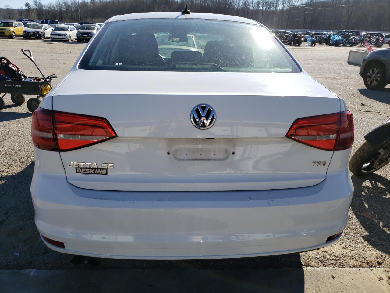 2016 Volkswagen Jetta - Image 6