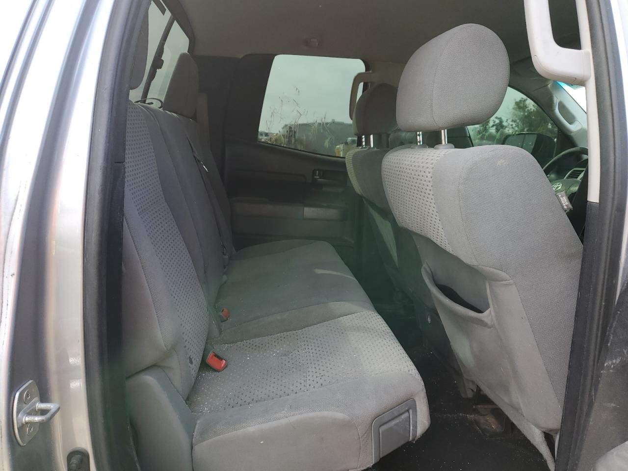 2012 Toyota Tundra - Image 10