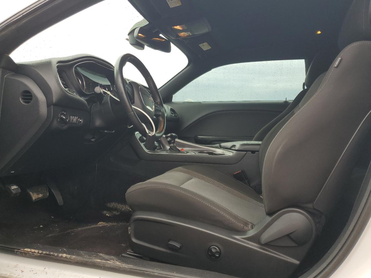 2016 Dodge Challenger - Image 7