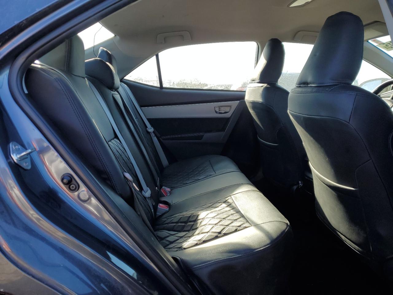 2017 Toyota Corolla - Image 10