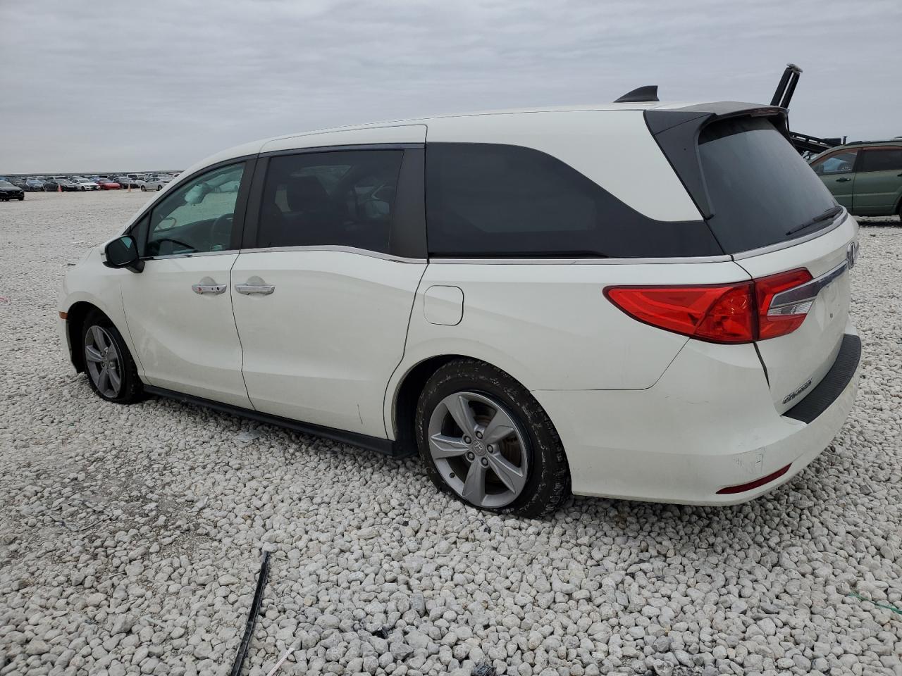 2019 Honda Odyssey - Image 2