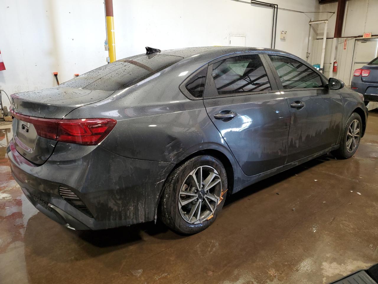 2022 Kia Forte - Image 3