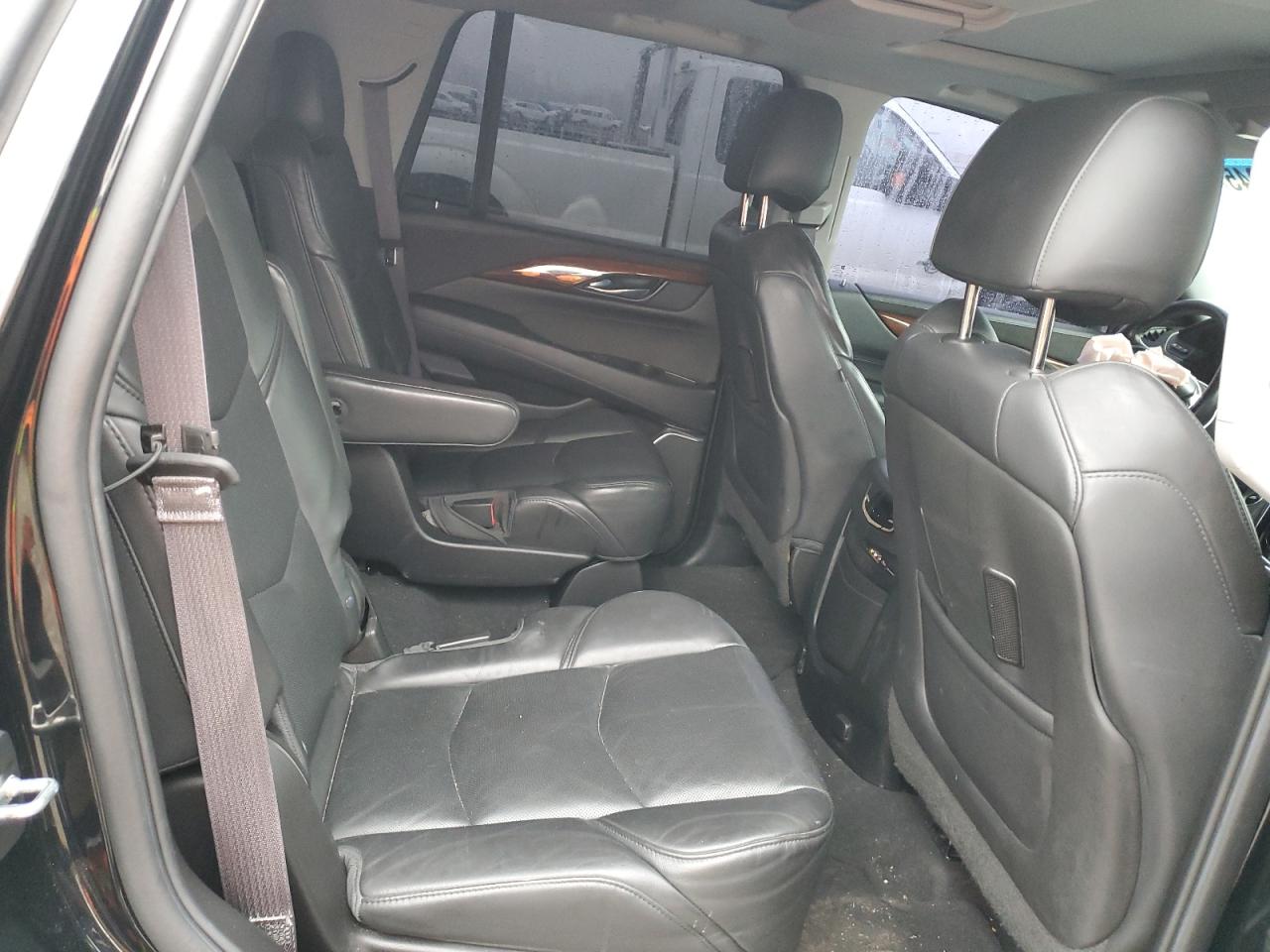 2015 Cadillac Escalade - Image 11