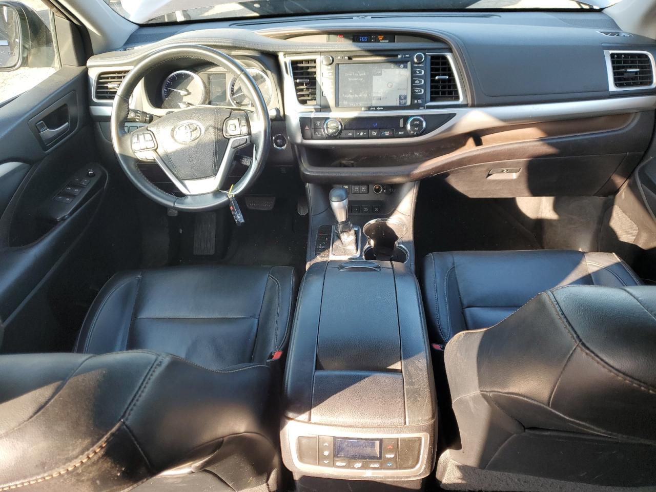 2018 Toyota Highlander - Image 8