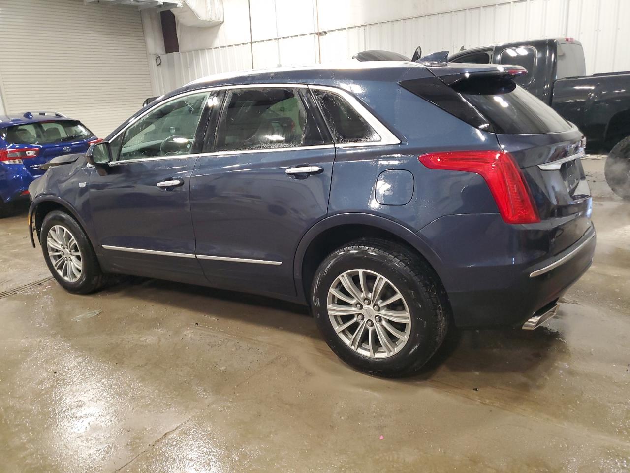 2018 Cadillac XT5 - Image 2