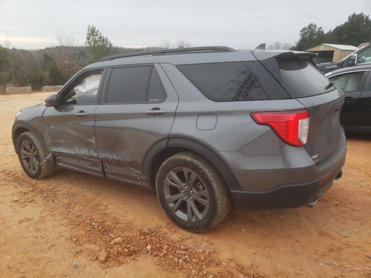 2021 Ford Explorer - Image 2