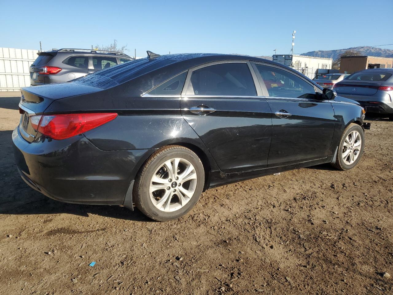 2011 Hyundai Sonata - Image 3