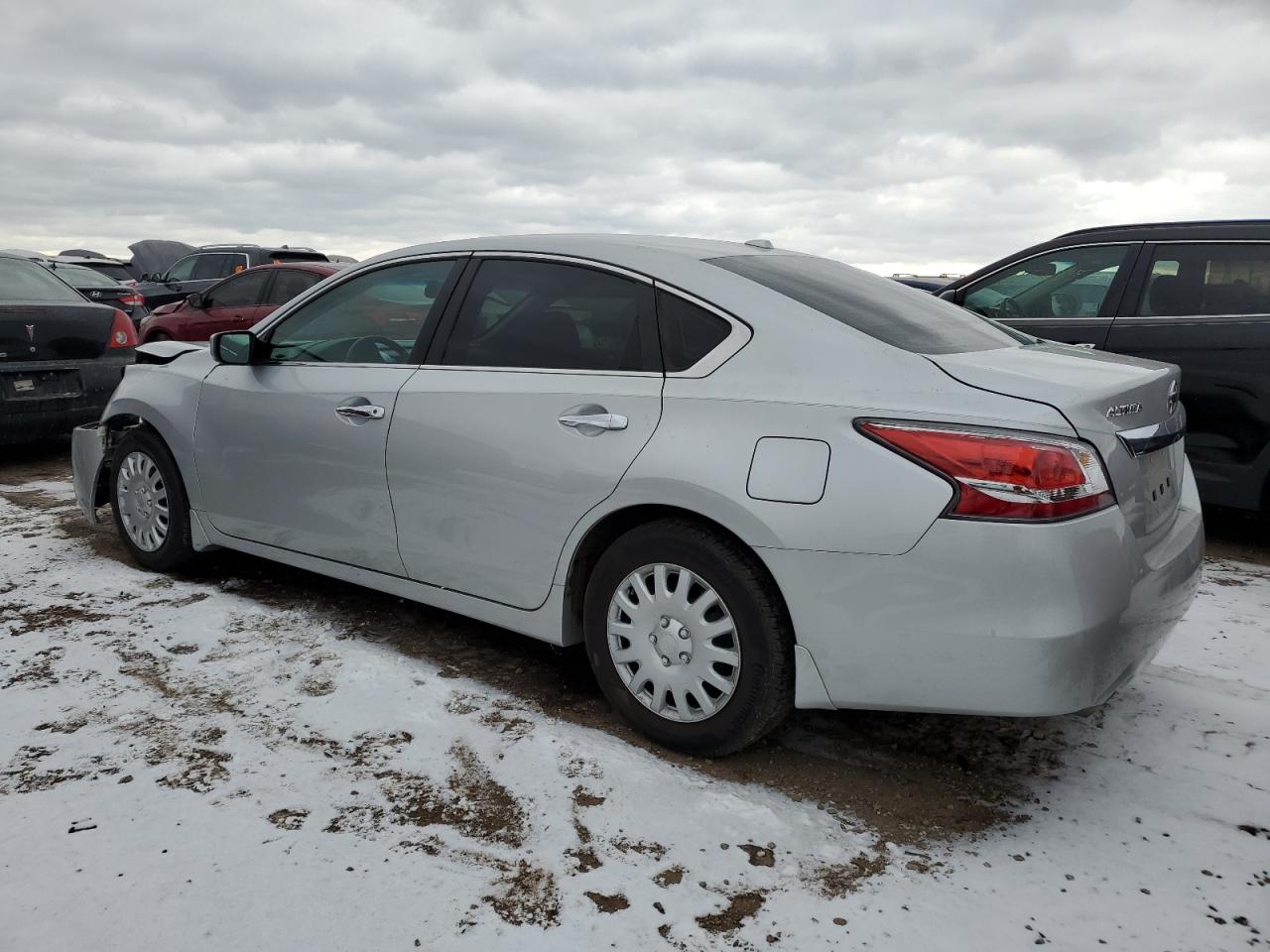 2015 Nissan Altima - Image 2
