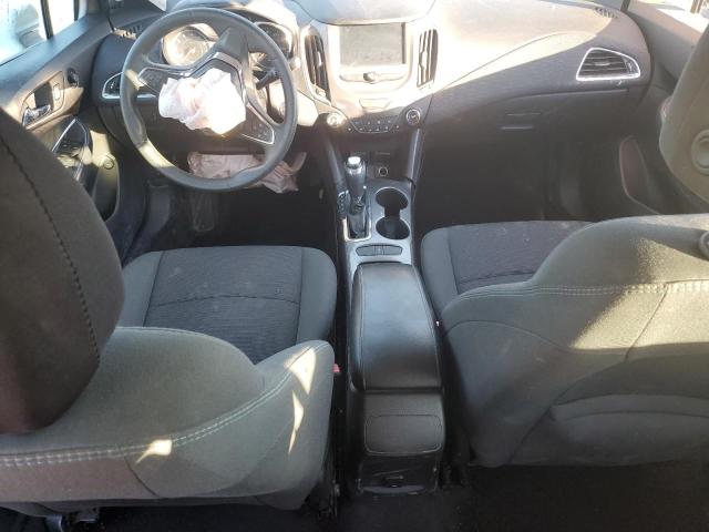 Sedans CHEVROLET CRUZE 2017 Srebrny
