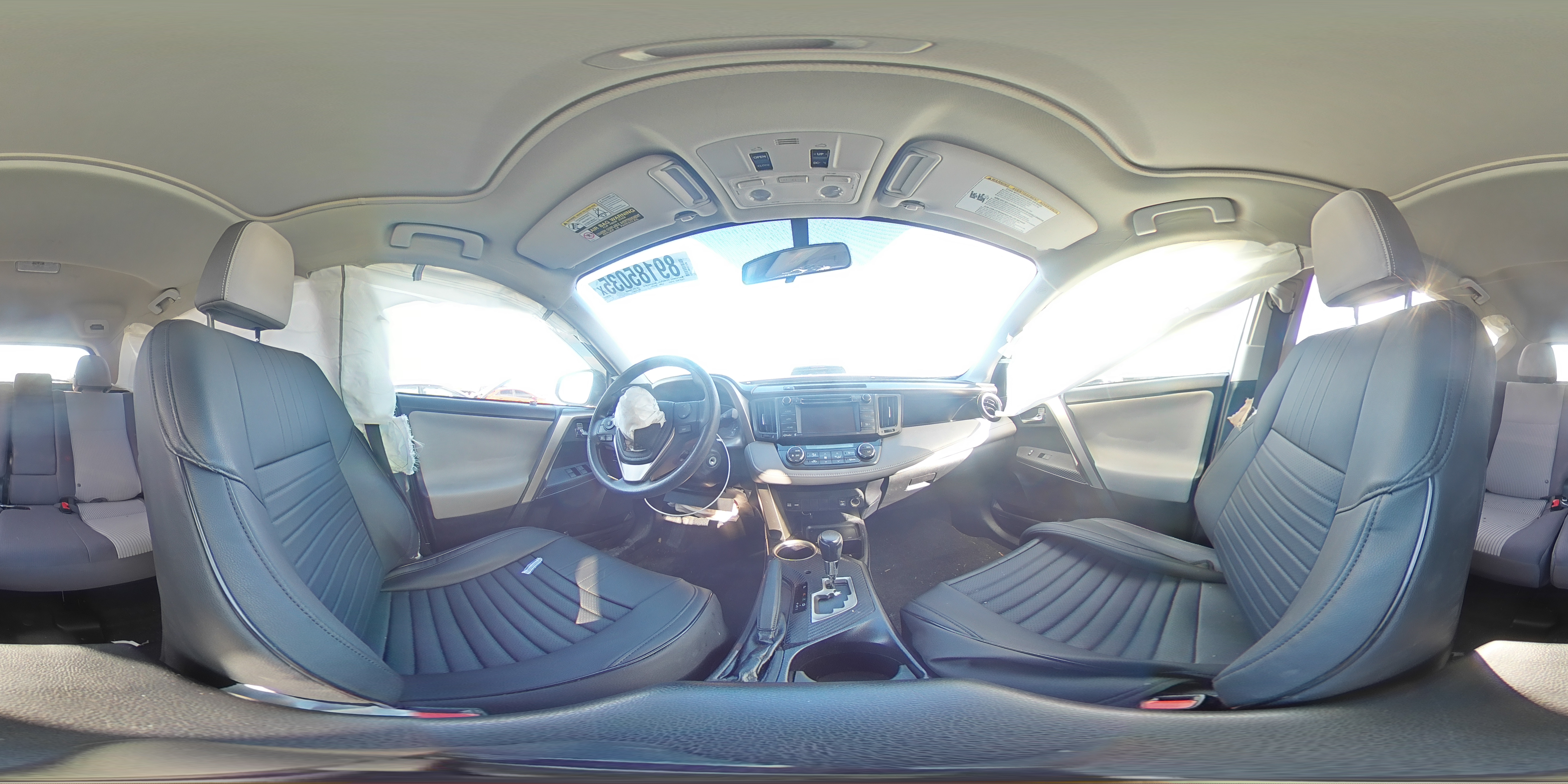 2015 Toyota RAV 4 - Image 13